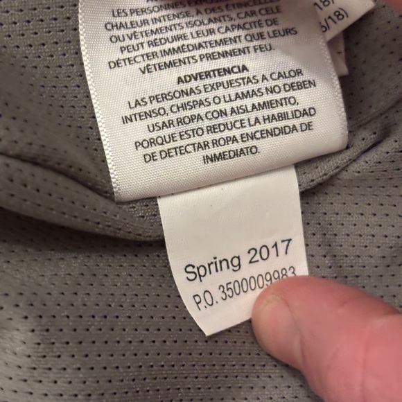 Carhartt Rockford Rain Defender Jacket | Black (Youth XL fits Adult XS/S) - Picture 12 of 15